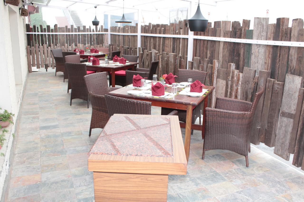 One Earth Royale Boutique Hotel Mussoorie Esterno foto