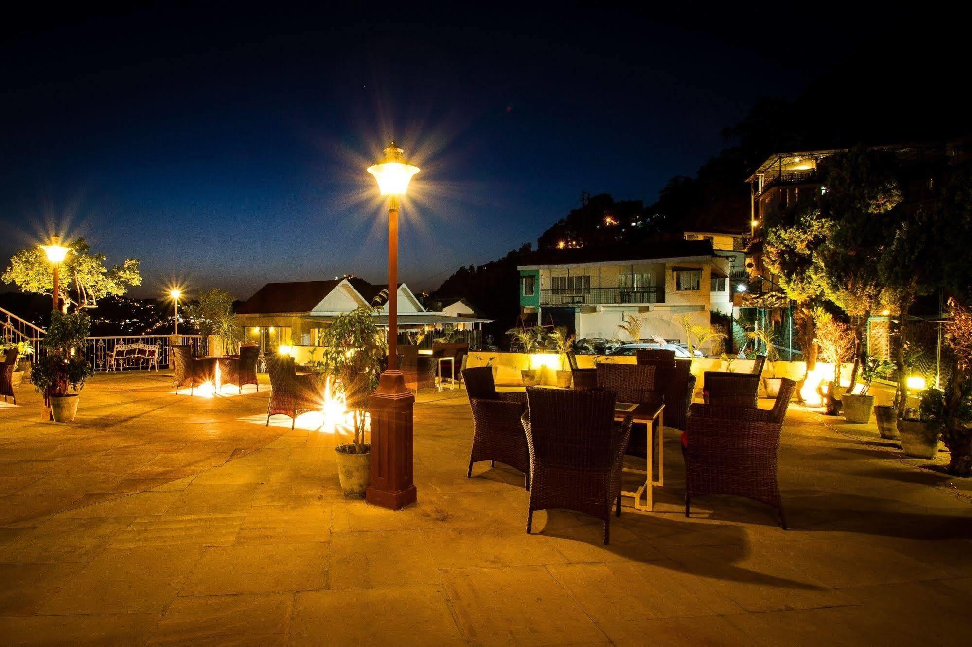 One Earth Royale Boutique Hotel Mussoorie Esterno foto