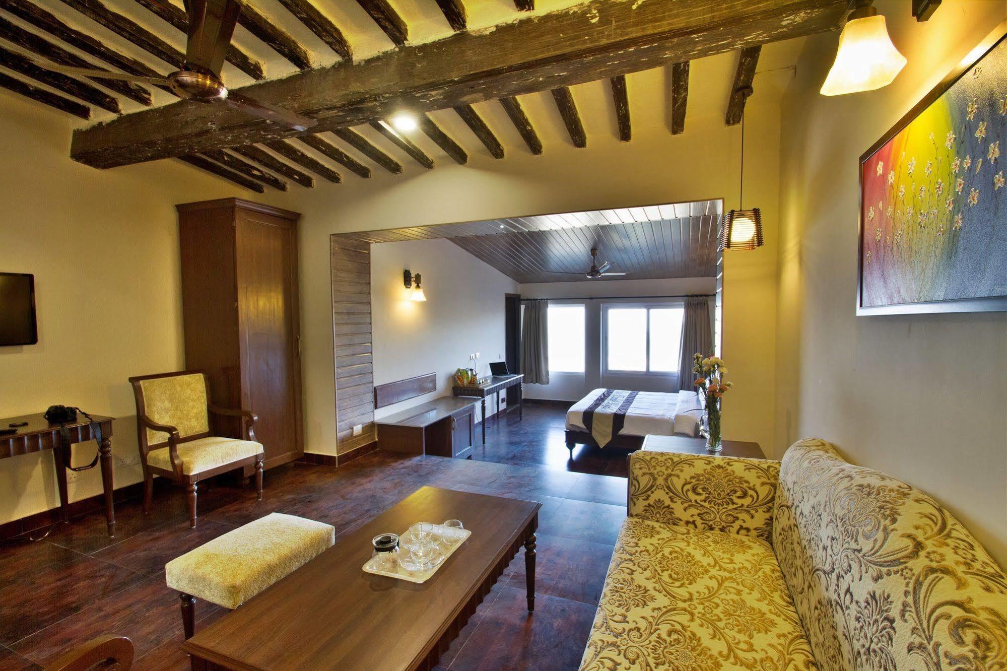 One Earth Royale Boutique Hotel Mussoorie Esterno foto