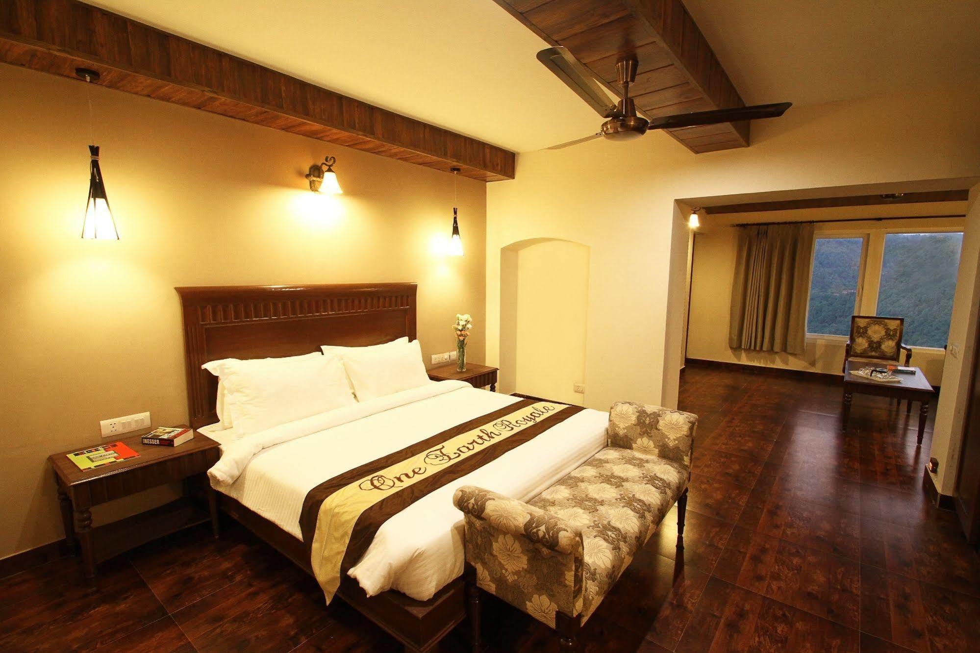 One Earth Royale Boutique Hotel Mussoorie Esterno foto