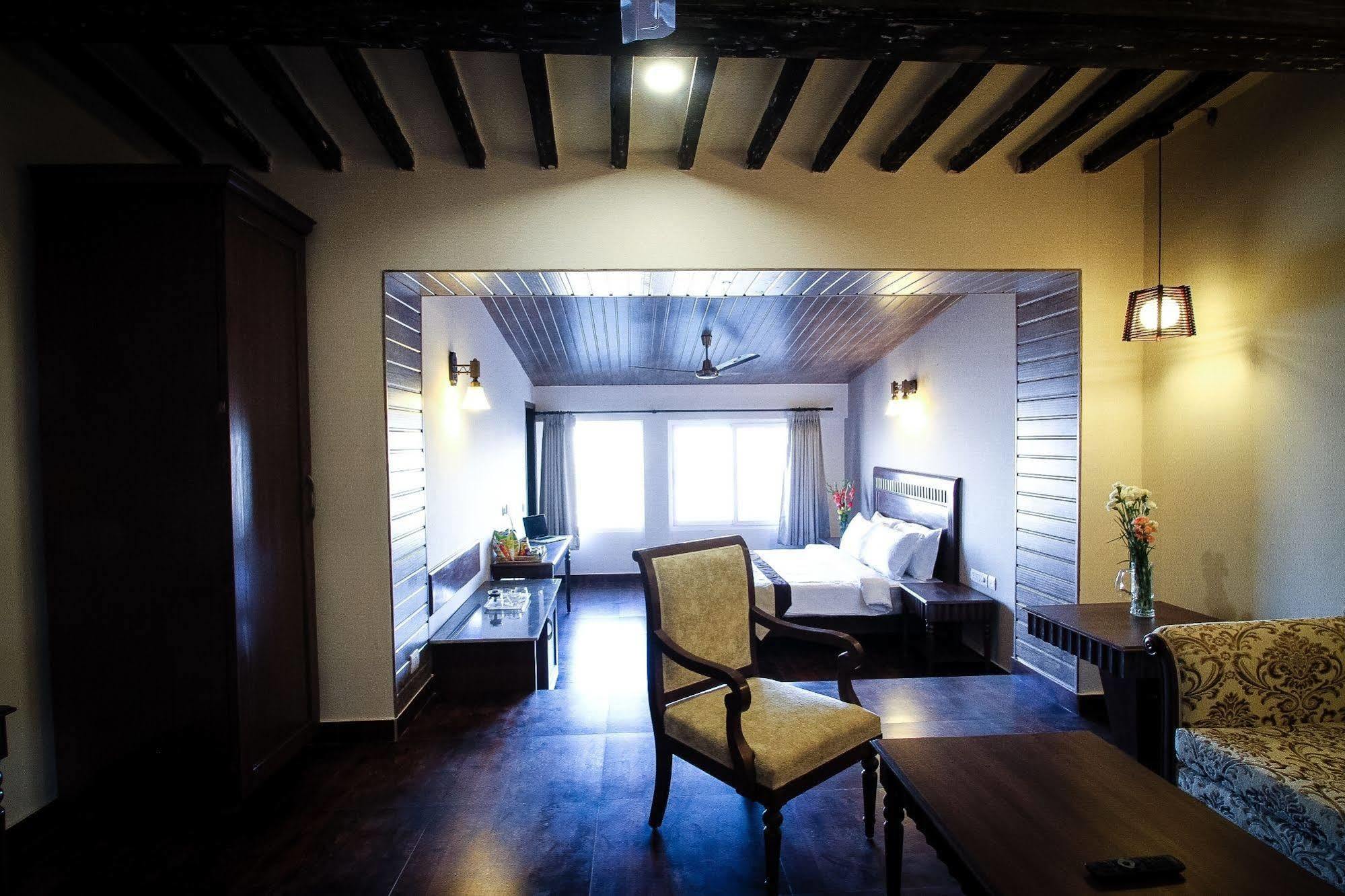 One Earth Royale Boutique Hotel Mussoorie Esterno foto