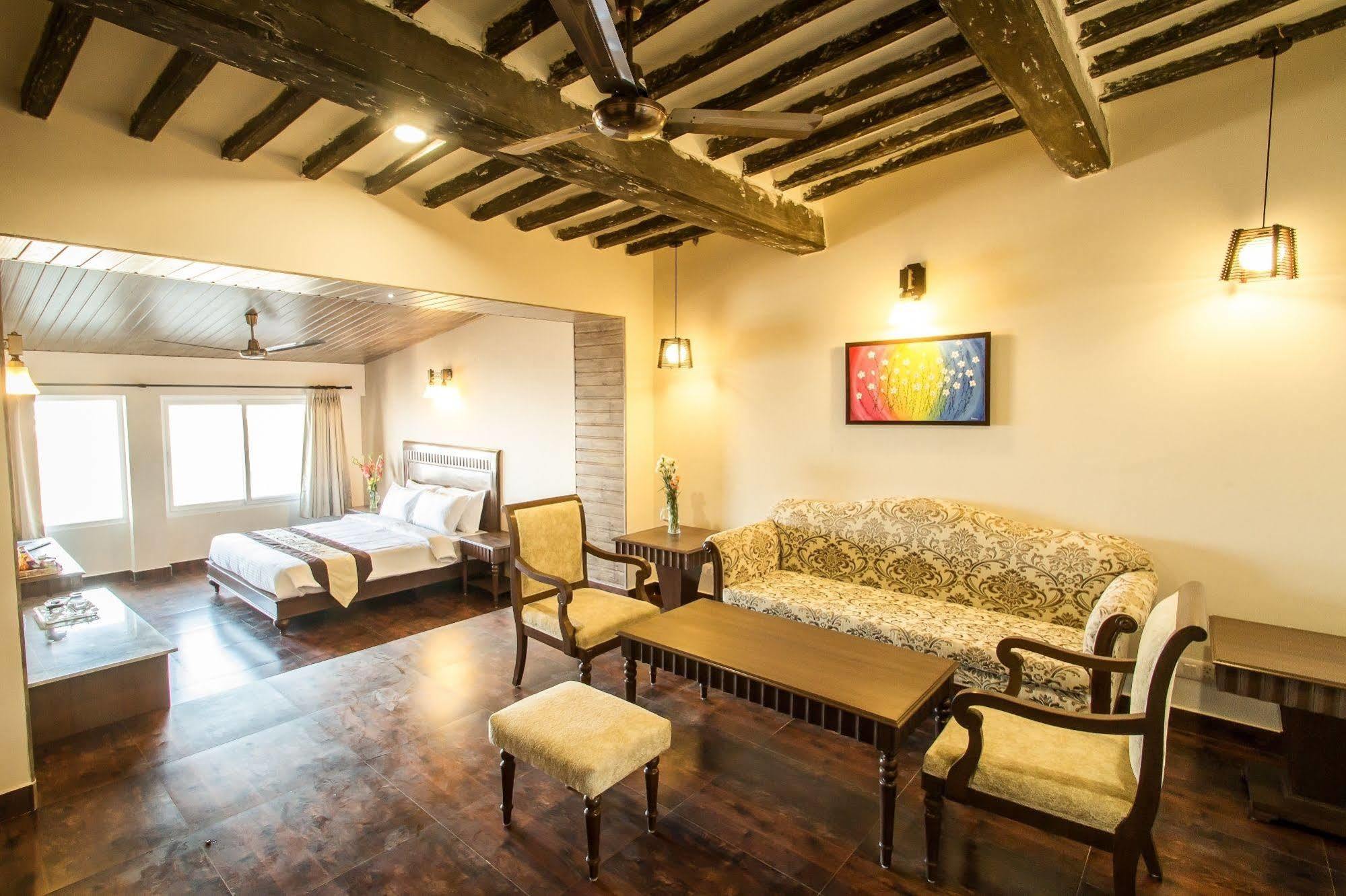 One Earth Royale Boutique Hotel Mussoorie Esterno foto