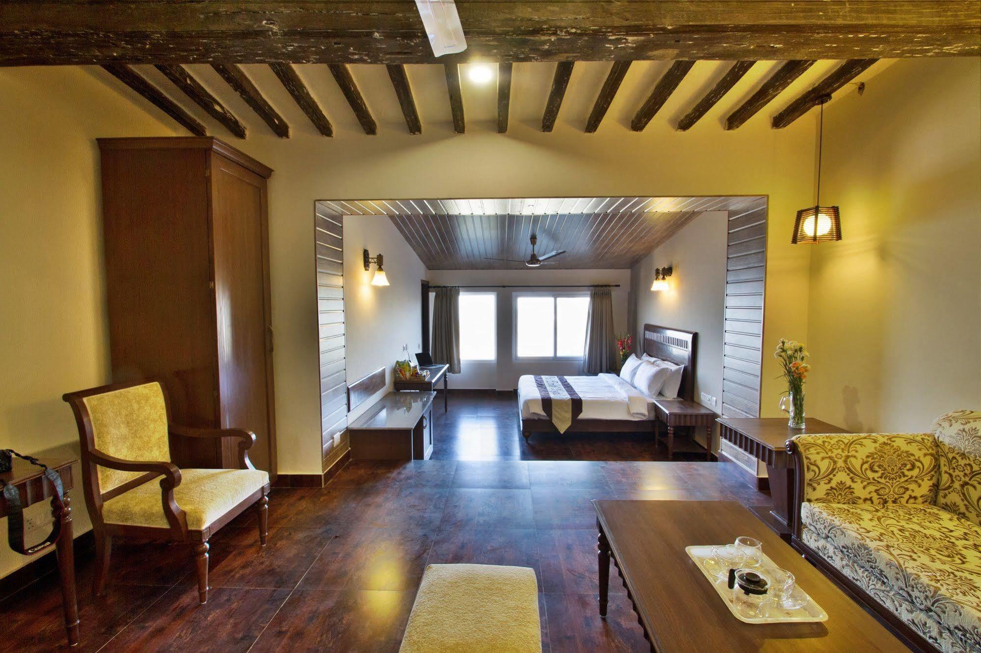 One Earth Royale Boutique Hotel Mussoorie Esterno foto