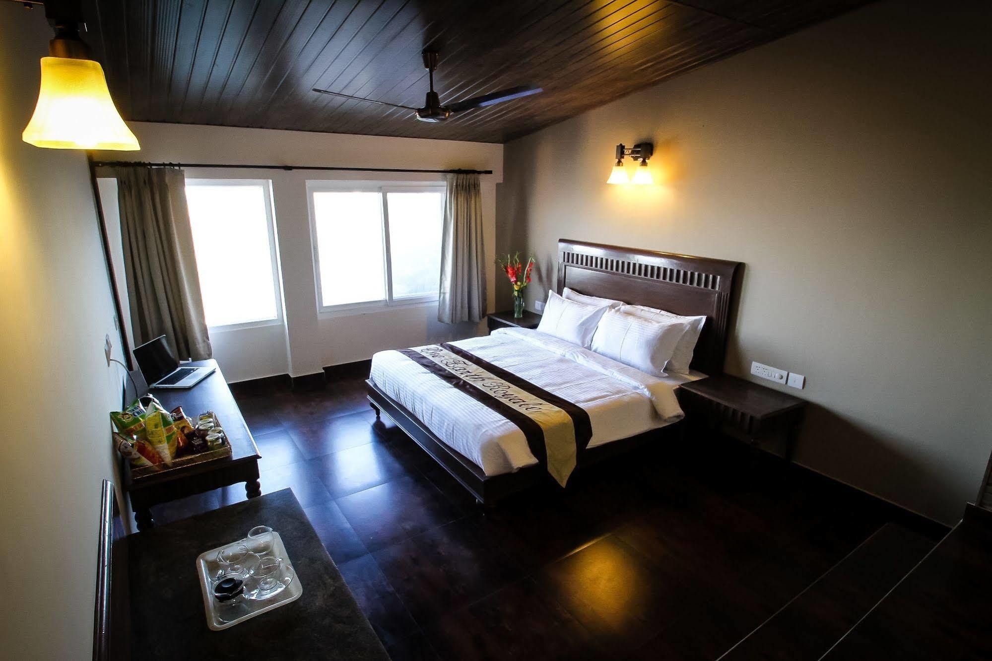 One Earth Royale Boutique Hotel Mussoorie Esterno foto