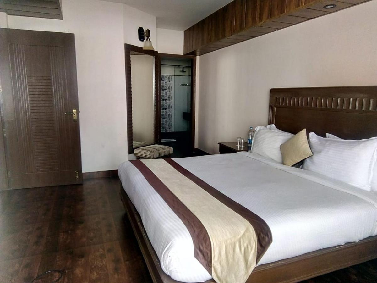 One Earth Royale Boutique Hotel Mussoorie Esterno foto